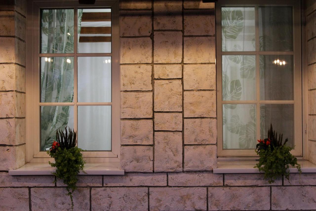 Cozy Cottage - Free Parking, Self Check-In Oradea Zewnętrze zdjęcie