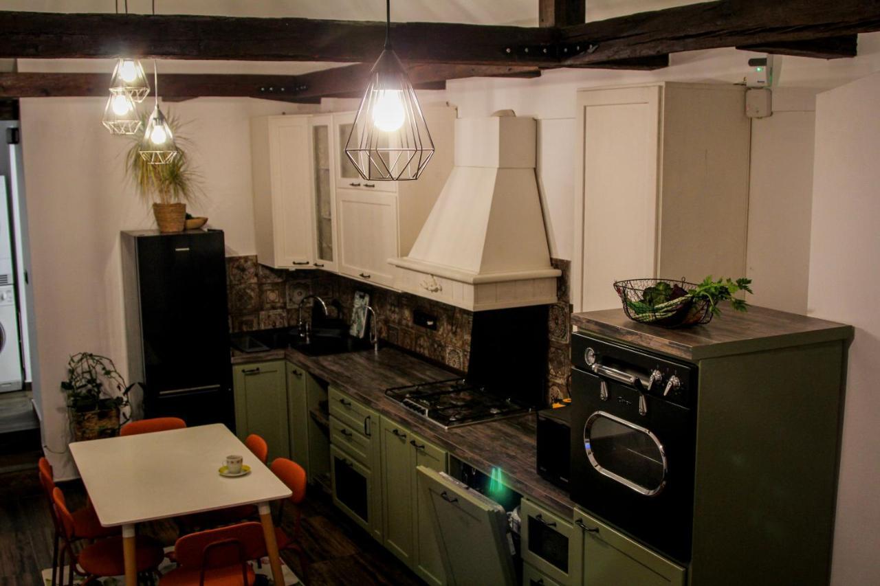 Cozy Cottage - Free Parking, Self Check-In Oradea Zewnętrze zdjęcie
